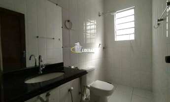 Imagem 6: Casa com 4 quartos - Ótima Localização