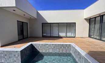 Imagem 5: Casa de alto padrão à venda em condominio club com 260 metros quadrados com 4 suítes. CREC