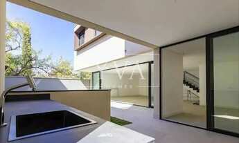 Imagem: Casa em Condomínio recém-entregue, com