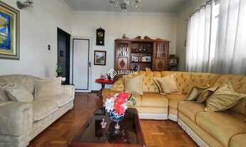 Imagem: Casa ampla à venda com 4 quartos e uma