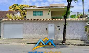 Imagem: CASA DE ALTO PADRÃO PARA VENDA NO BAIRRO