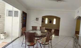 Imagem 4: RESIDÊNCIA 3 DORMITÓRIOS 1 SUÍTE COM PISCINA