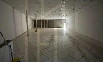 Imagem 3: Salão Comercial para Locação em Poá, Centro, 4 banheiros