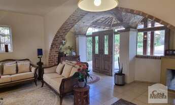 Imagem 3: Casa em condomínio à Venda - Retiro das Pedras, 5 Quartos, 450 m²