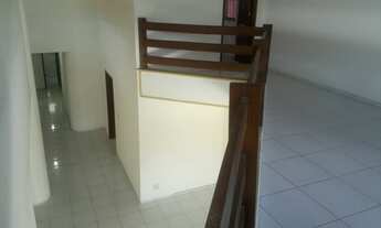 Imagem 7: Excelente casa com área de 360 m² na Cohama, com garagem para 05 carros, 04 quartos sendo