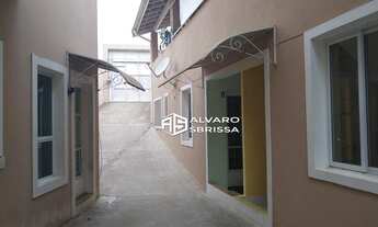 Imagem 2: Casa com 6 quartos sendo 2 na casa principal, sala, cozinha americana, banheiro, varanda