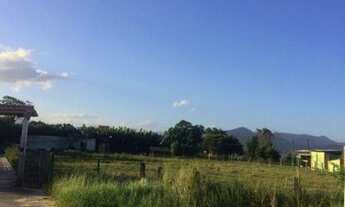 Imagem: Terreno à venda com 2276 m² por R$ 692.490