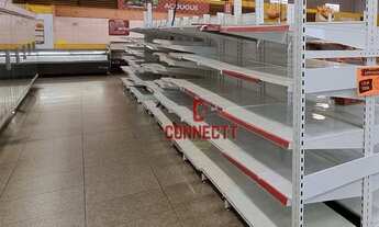 Imagem 7: Comercial - Salão/Galpão com 4 Banheiros para Alugar, 1500.00 M² a.te. por R$ 38.000,00/Mê