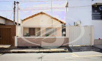 Imagem: Casa em leilão tem 60 metros quadrados