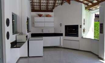 Imagem 7: Casa de condomínio para venda possui 450 metros quadrados com 4 quartos