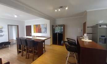 Imagem 5: Apartamento amplo na área central, cozinha e banheiros mobiliado, apto todo reformado.. R