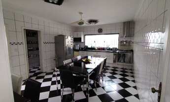 Imagem 3: Sobrado para venda com 330 metros quadrados com 3 suítes na Vila Augusta - Guarulhos - SP