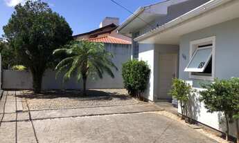 Imagem 5: Sobrado para venda tem 175 metros quadrados com 3 quartos em Córrego Grande - Florianópoli