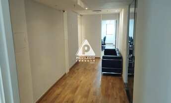 Imagem 6: Oportunidade de Sala Comercial mobiliada e pronta pra uso com vista para o mar