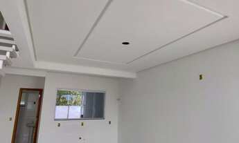 Imagem 5: Sobrado com fundo para área verde, passagem pela lateral e bom espaço de terreno