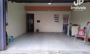Imagem 6: Casa com 3 dormitórios à venda por R$ 830.000 no Areal em Pelotas/RS