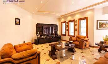 Imagem 3: Luxuoso Sobrado de 464m², próximo ao Hospital Ruben Berta