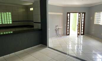 Imagem 4: CASA ÁGUAS LINDAS TROCO POR CARRO