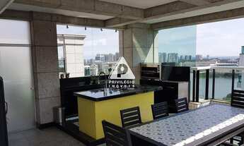 Imagem 3: Belíssima cobertura projetado por arquiteto na Barra da Tijuca