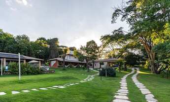 Imagem 3: Park Way - Casa c/ piscina e muito verde. Lote c/ 3.500 m2!