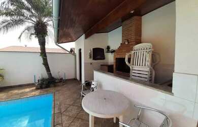 Imagem 7: Casa para Venda em Barueri, Alphaville, 4 dormitórios, 2 suítes, 4 banheiros, 4 vagas