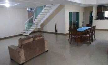 Imagem 2: Sobrado com Piscina, 3 dormitórios à venda, 340 m² por R$ 1.277.000 - Jardim Santa Maria