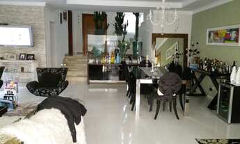 Imagem 5: Casa de condomínio para aluguel tem 450 metros quadrados com 4 quartos