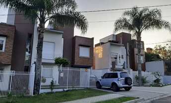 Imagem 4: Sobrado em condomínio, com 3 quartos, sendo 1 suíte à venda, 114 m² por R$ 698.000 - Campo