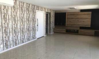 Imagem 2: Apartamento para venda possui 223 metros quadrados com 4 quartos