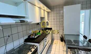 Imagem 7: Casa de condomínio para venda possui 250 metros quadrados com 4 quartos