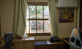 Imagem 3: Casa / 3 Dormitórios / 1 Suíte / 3 Vagas / Jardim Floresta / Porto Alegre