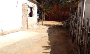 Imagem 3: Imóvel com quintal