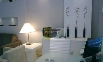 Imagem 2: Casa comercial em rua de movimento e metrô