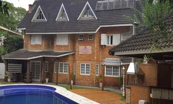 Imagem 6: CASA DE ESTILO NORMANDO AO LADO DO SHOPPING GRANJA VIANA