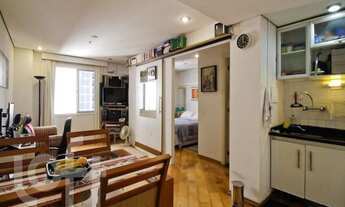 Imagem 2: Flat com 38m², living para 2 ambientes, cozinha americana, 1 dormitório, 1 vaga, 1 banheir