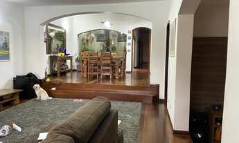 Imagem 6: Casa para venda possui 370 metros quadrados com 4 quartos em Vila Marari