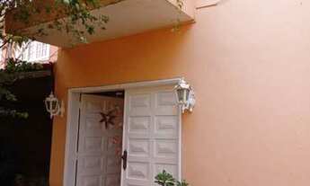 Imagem 4: Casa de condomínio para venda possui 256 metros quadrados com 3 quartos