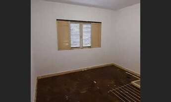 Imagem 2: Sobrado com localização privilegiada , com 02 dormitórios, 01 vaga