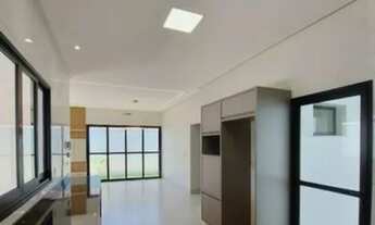 Imagem 6: Casa nova com armários completos