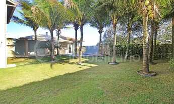 Imagem 2: CASA à venda com piscina e 6 quartos em Peruíbe, no bairro Estancia Balnearia Maria Helena