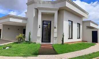 Imagem 1: Casa de condomínio para venda possui 205 metros quadrados com 3 quartos