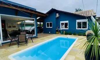 Imagem 4: Casa finamente mobiliada com piscina em Torres