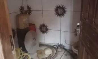 Imagem 4: R$ 60,000... Casa Grande e Barata! toda no azulejo! Toda coberta no Telhão 3,66!