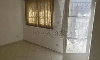 Imagem 2: Casa - Conjunto Residencial Trinta e Um de Março - 3 Dormitórios - 150m²