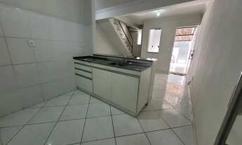 Imagem 2: Casa para aluguel com 70 metros quadrados com 2 quartos em Granja Ouro Branco - Contagem