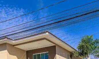 Imagem 3: Ótima oportunidade de adquirir uma casa espaçosa e confortável no Jardim Botânico!