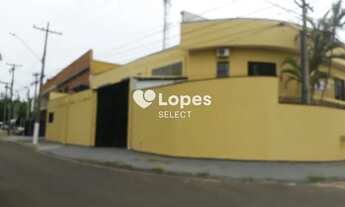 Imagem 2: Galpão de 490,20 m² para locação na Vila Pagano em Valinhos, 6 banheiros, com salas admini