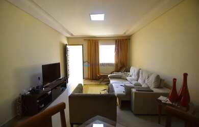 Imagem 5: Sobrado Novo Tríplex 220m²,impecável,3 Suítes,Quintal,4 Vagas ! Vila das Mercês