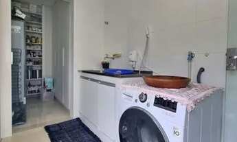 Imagem 7: Sobrado para aluguel tem 275m2 com 5 quartos no condominio Jardins Valencia