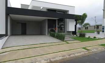 Imagem: CASA COM PISCINA EM CONDOMÍNIO FECHADO